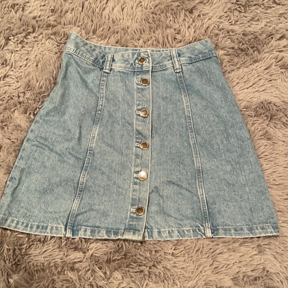 H&M button up denim mini skirt